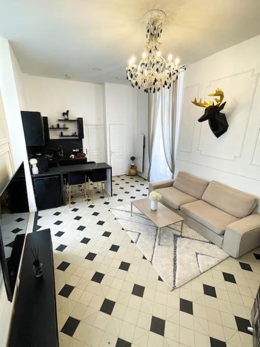 Romantique Jacuzzi, Au Chateau A 30 Min De Paris Apartment Limay Exterior foto