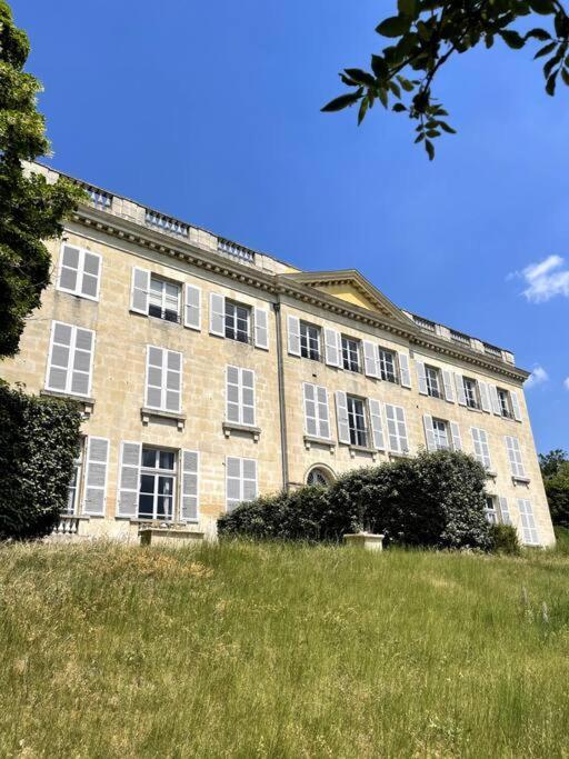 Romantique Jacuzzi, Au Chateau A 30 Min De Paris Apartment Limay Exterior foto